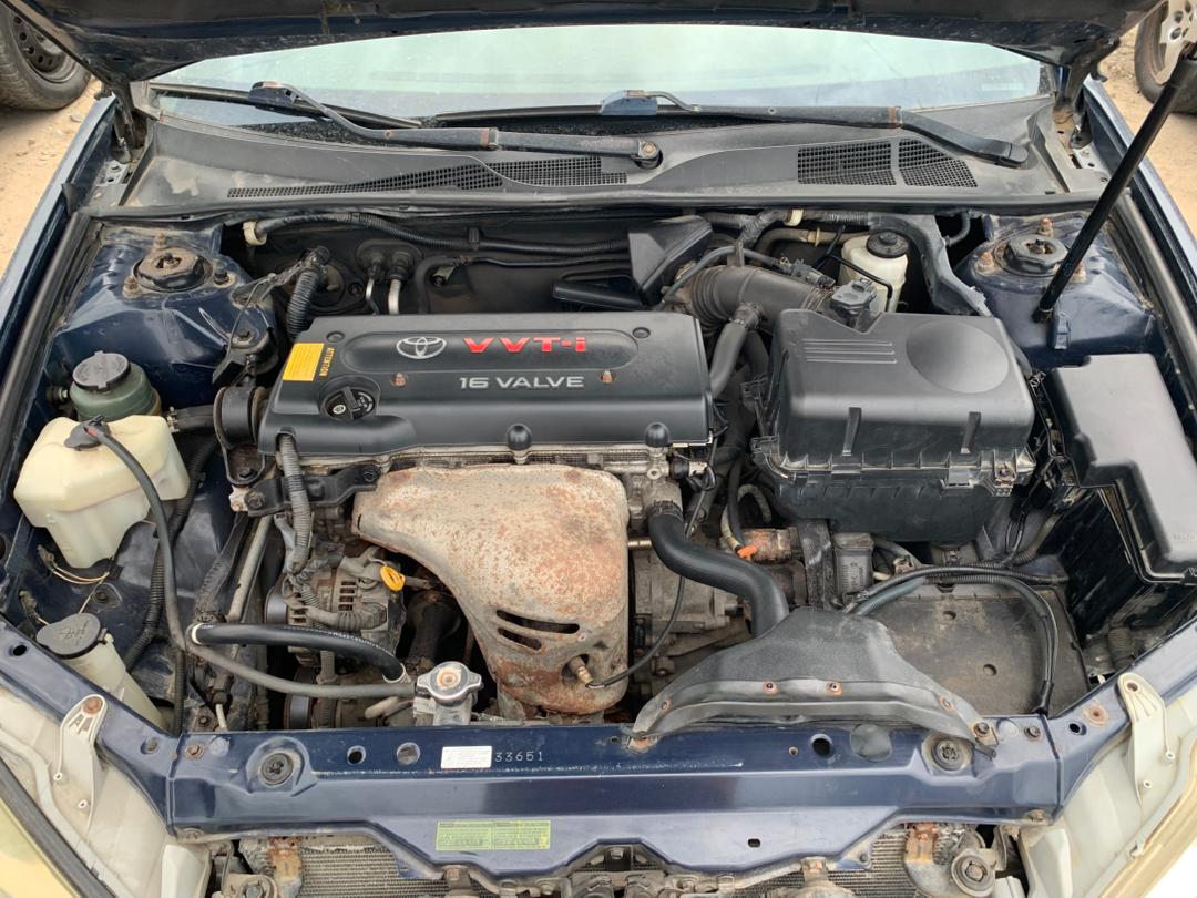 TOYOTA CAMRY _