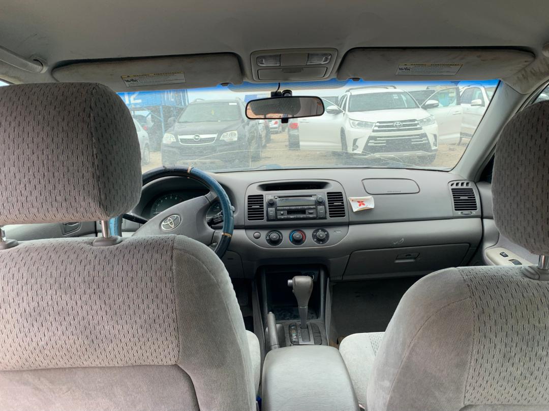 TOYOTA CAMRY _