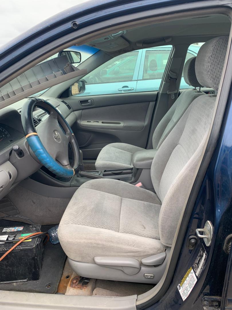 TOYOTA CAMRY _