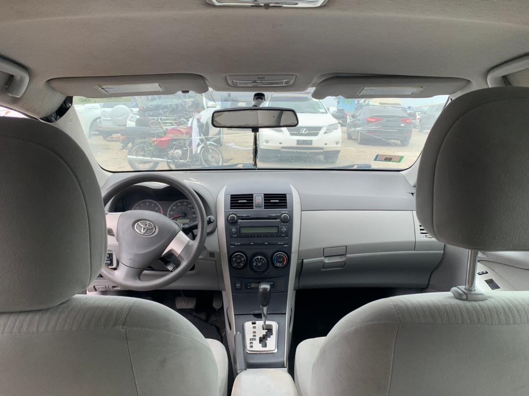 TOYOTA COROLLA _