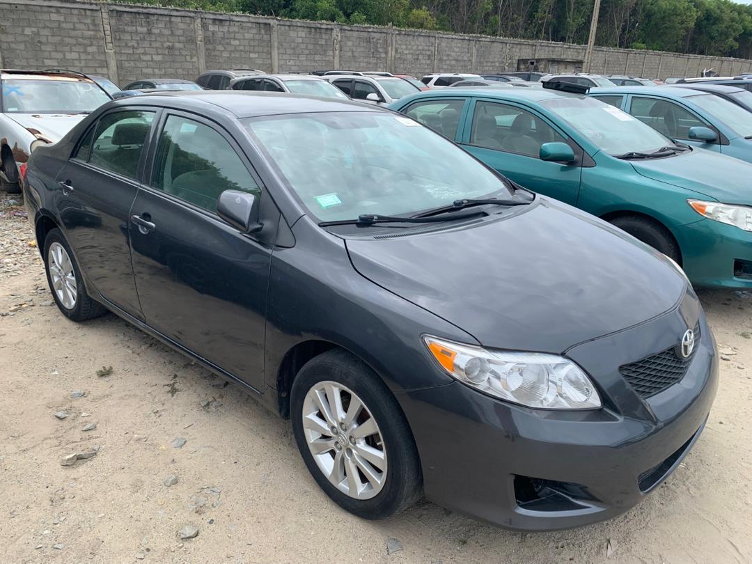 TOYOTA COROLLA _