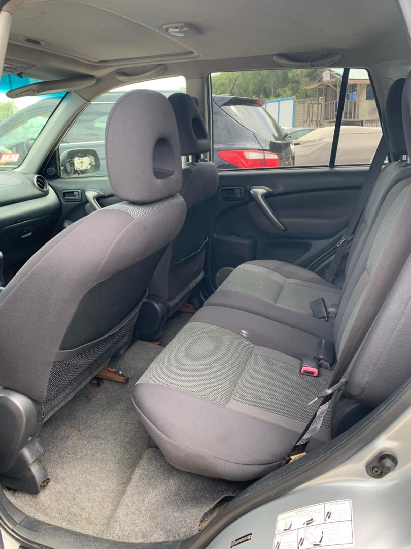 TOYOTA RAV4 _