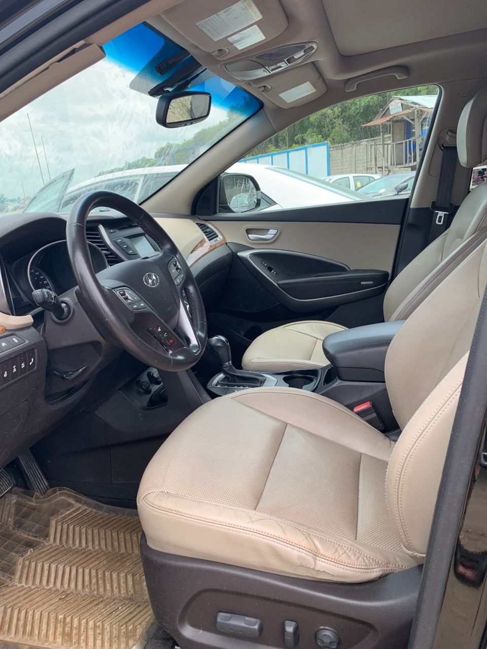 HYUNDAI SANTAFE full option _