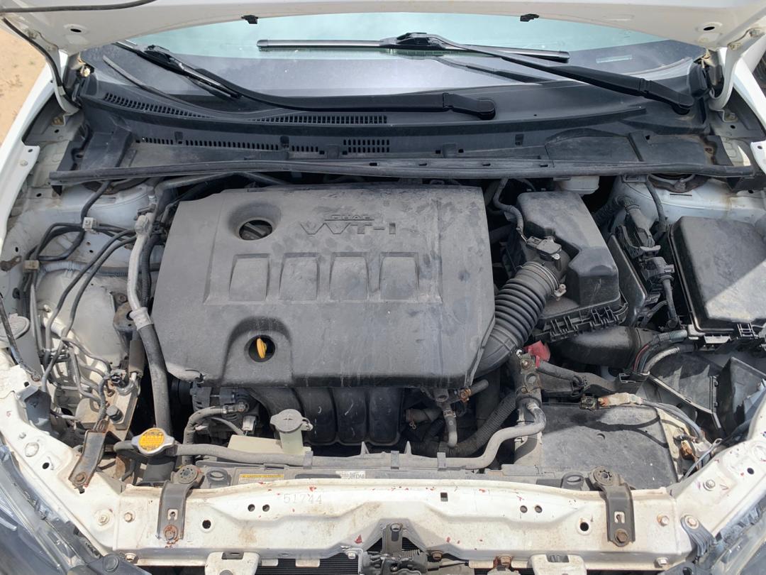 TOYOTA COROLLA SE _