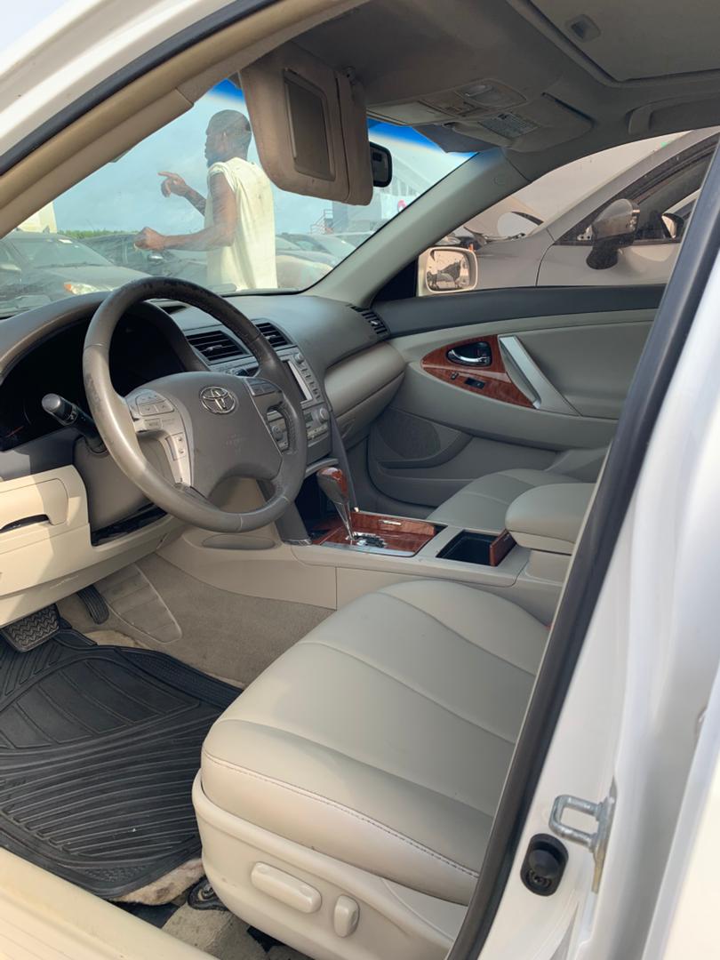 TOYOTA CAMRY XLE _ 