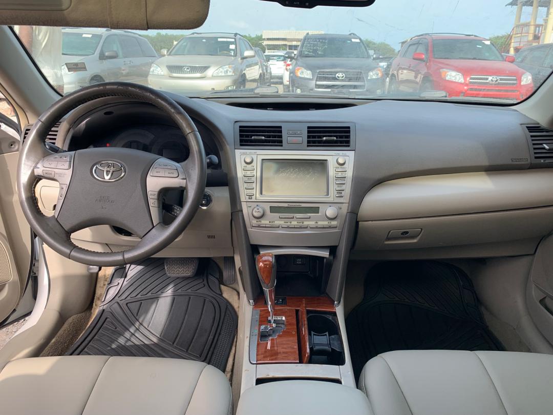 TOYOTA CAMRY XLE _ 