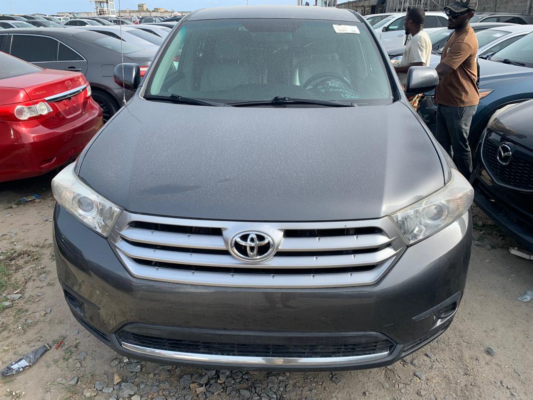 TOYOTA HIGHLANDER _