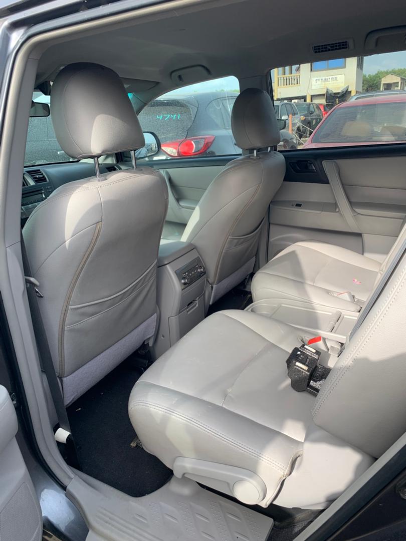 TOYOTA HIGHLANDER _