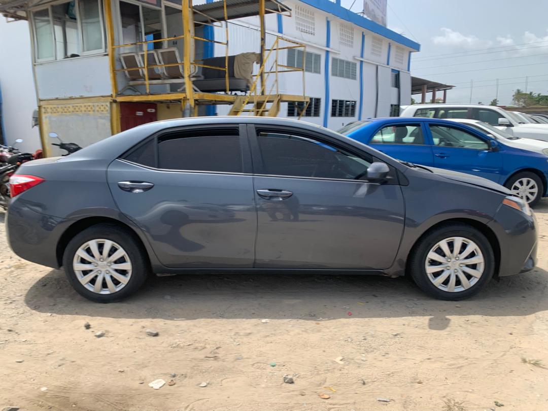 TOYOTA COROLLA LE _ 