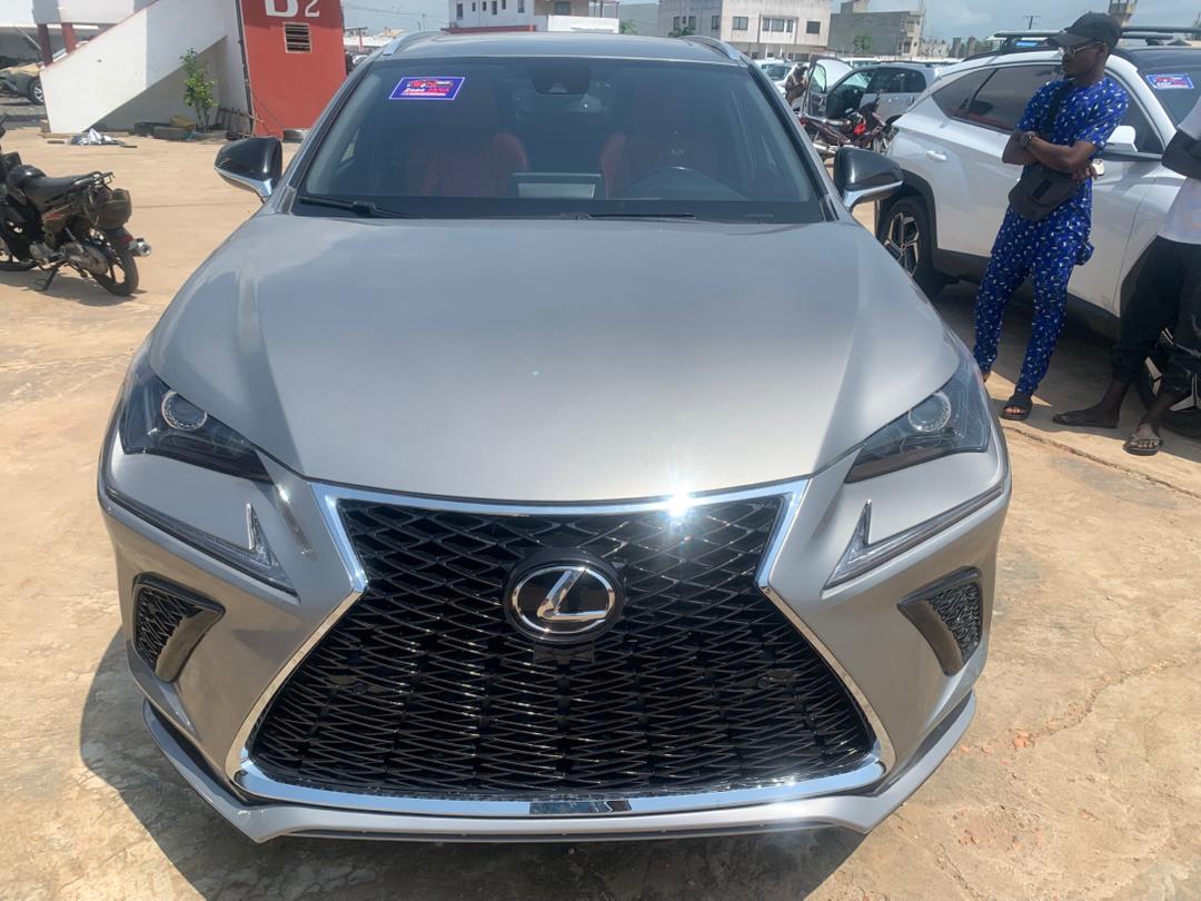 LEXUS NX 300 _ 