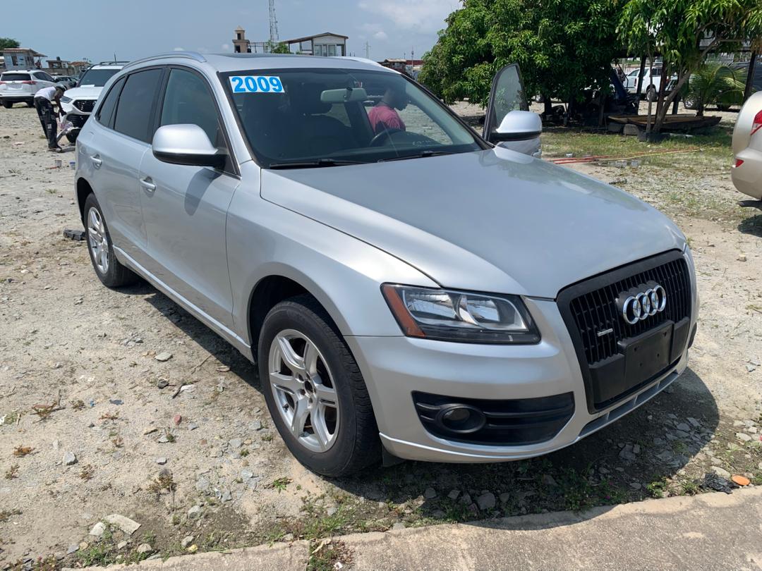 Audi Q5 _
